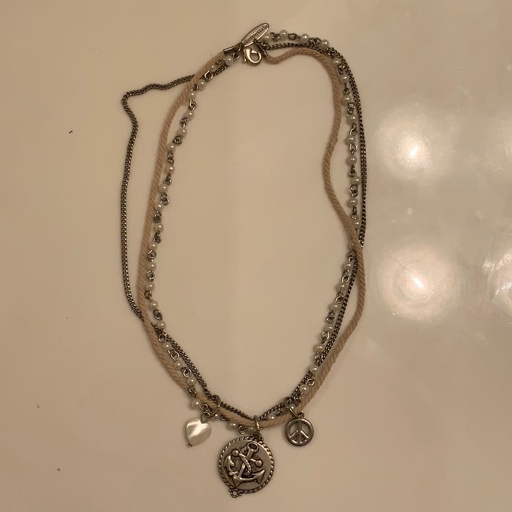 Aeropostal anchor necklace